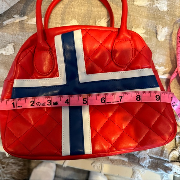 Rare Norwegian flag small bag by Laila essence of Norway! NWOT! - Picture 8 of 10